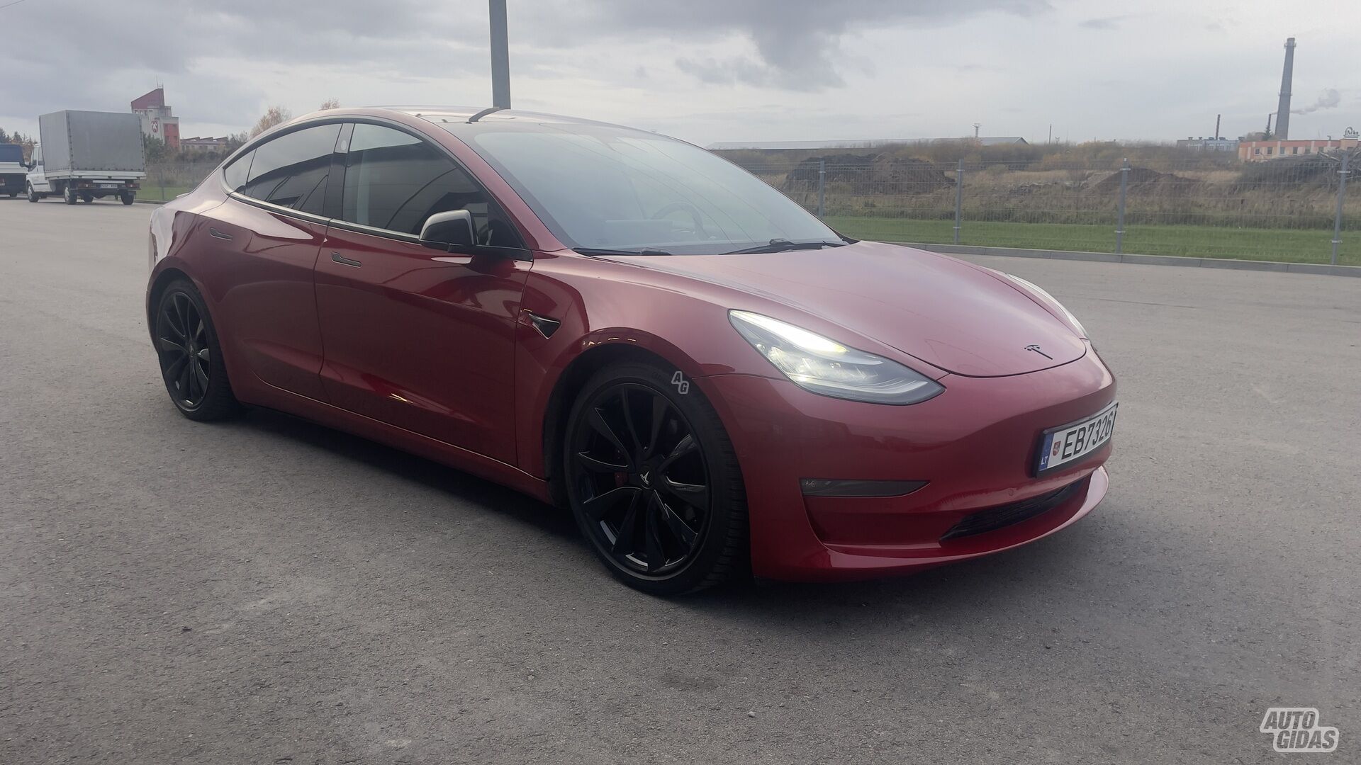 Tesla Model 3 2019 г Седан