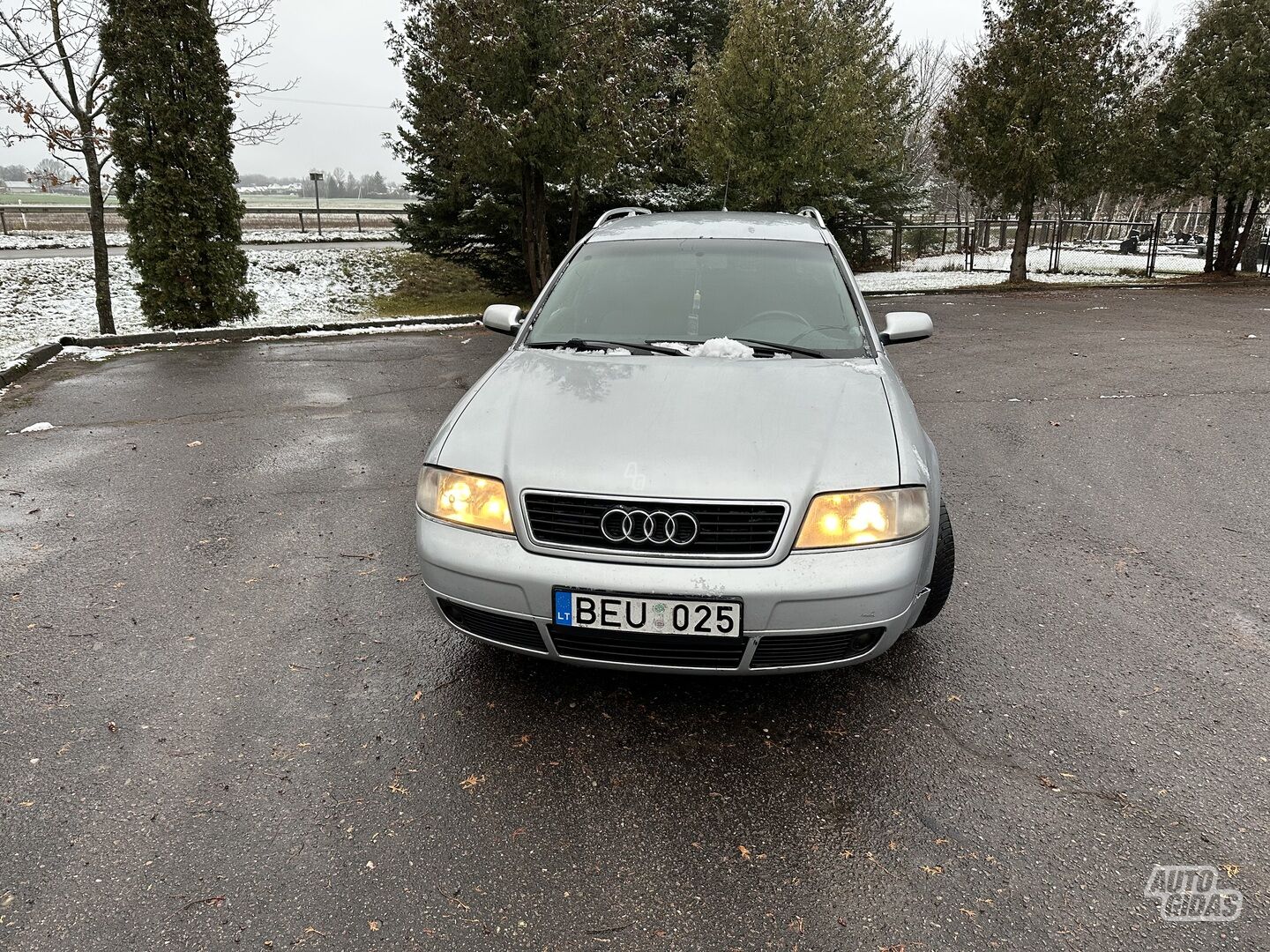 Audi A6 1999 m Universalas