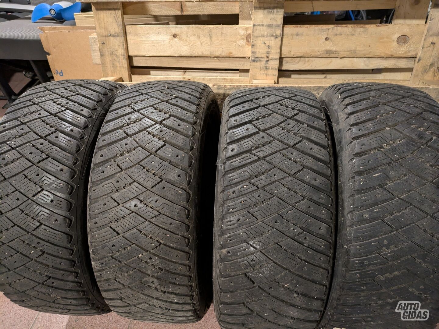 Goodyear ULTRAGRIP R17 žieminės padangos lengviesiems