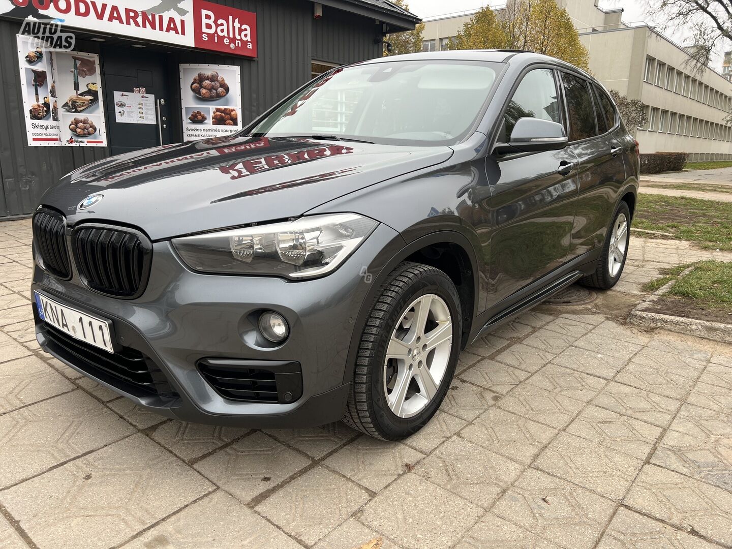 Bmw X1 2015 y Off-road / Crossover