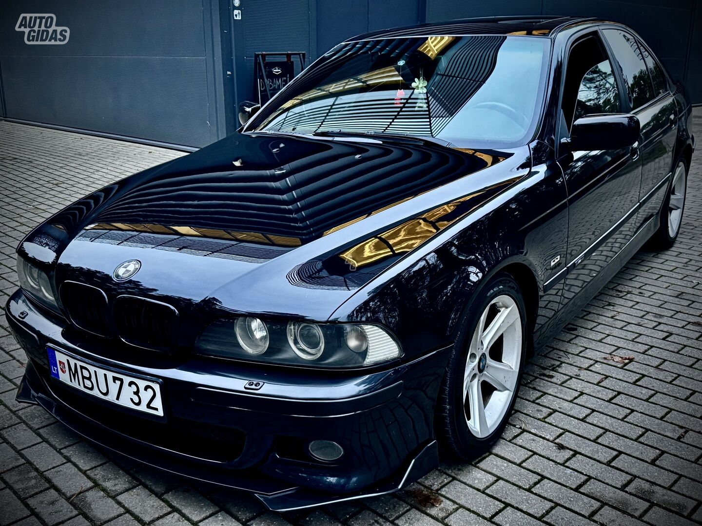 Bmw 530 E39 2001 г