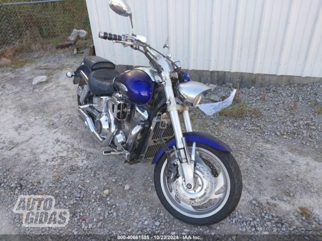 Honda VTX 2003 y Chopper / Cruiser / Custom motorcycle