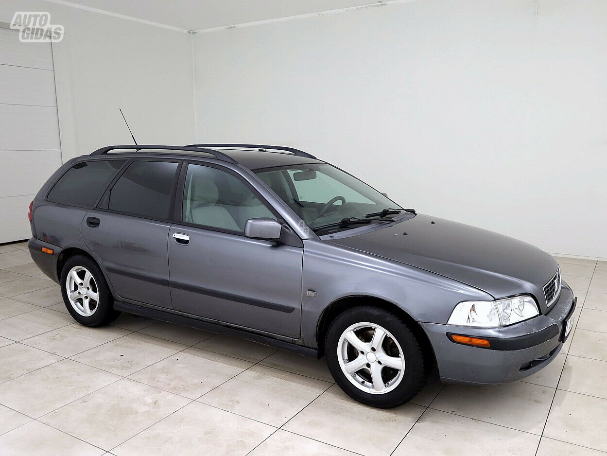 Volvo V40 2003 m Universalas