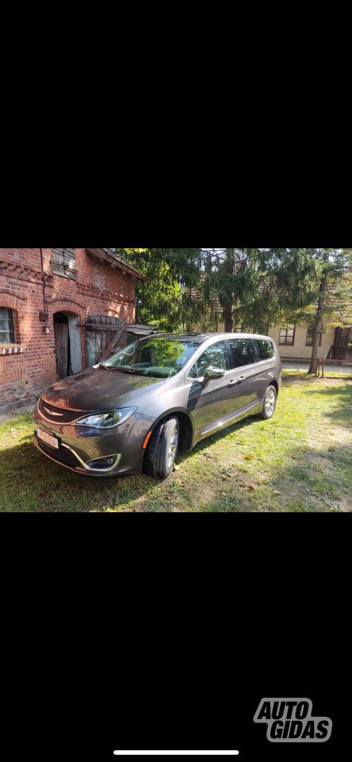 Chrysler Pacifica 2017 m Universalas