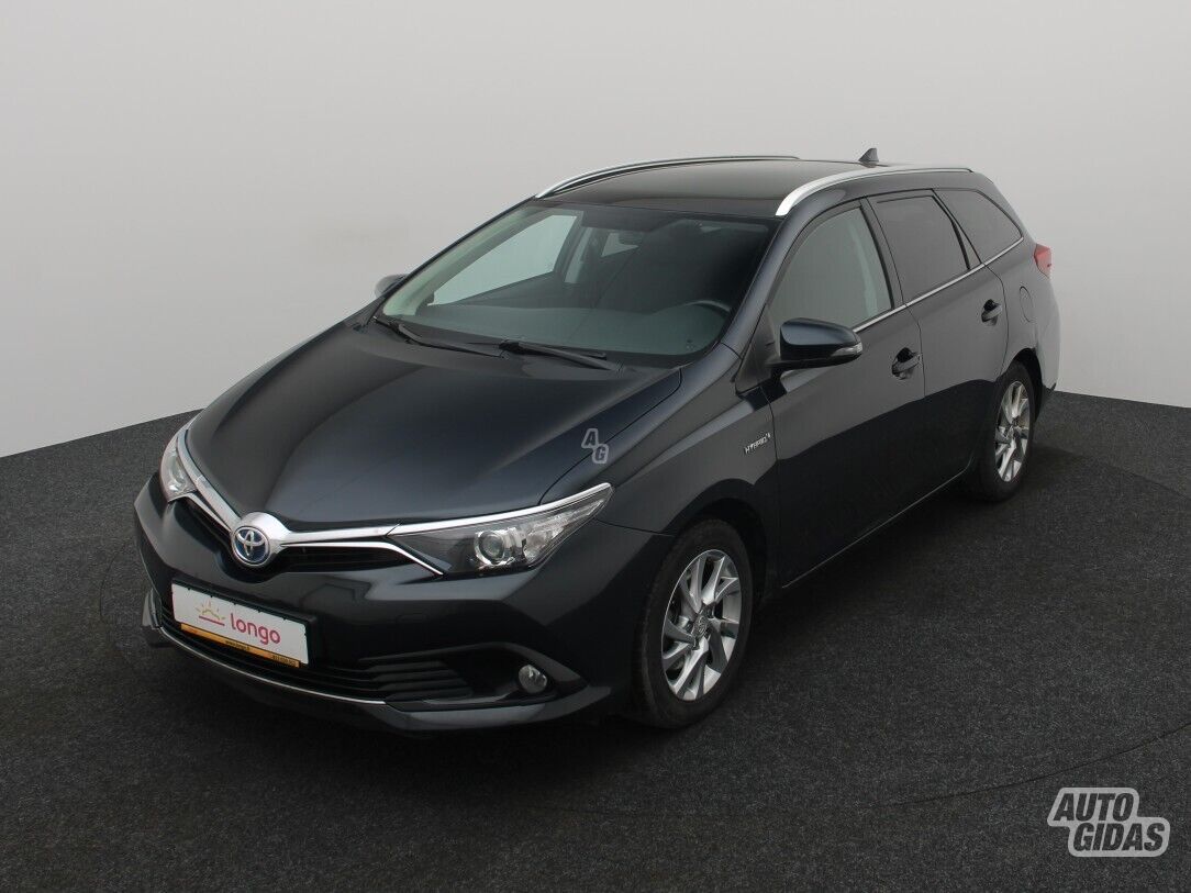 Toyota Auris 2015 m Universalas