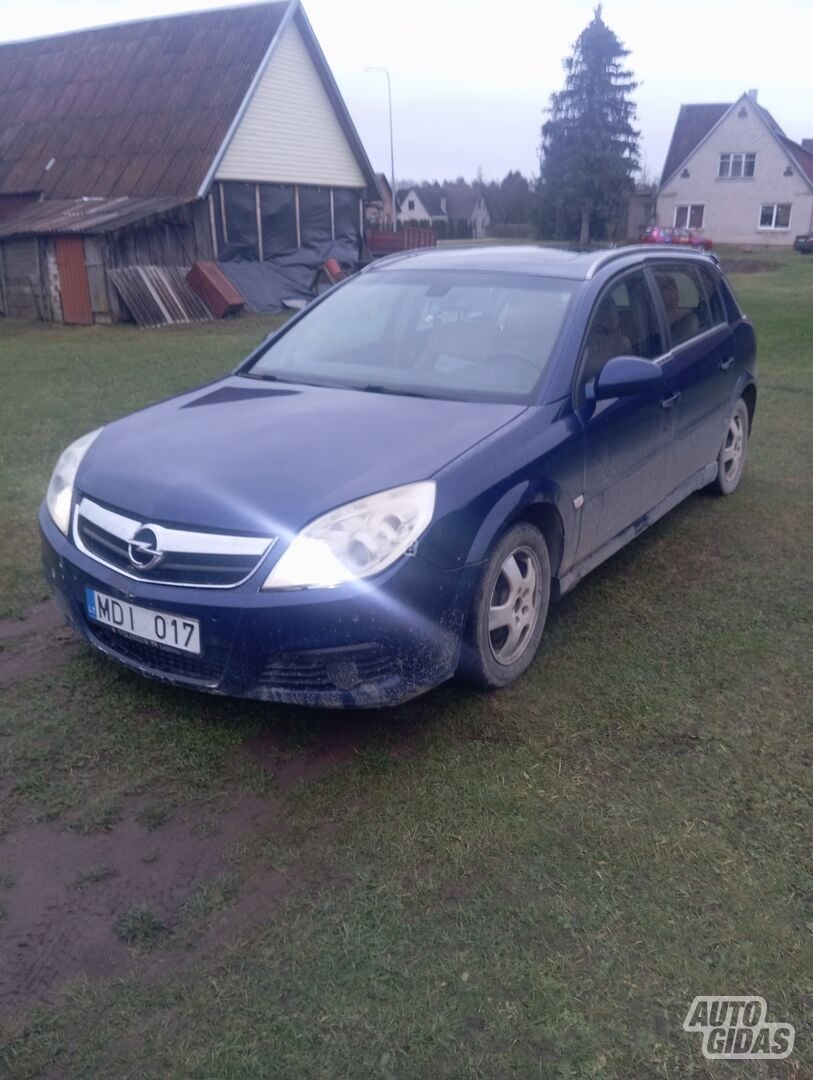 Opel Signum 2004 г Хэтчбек