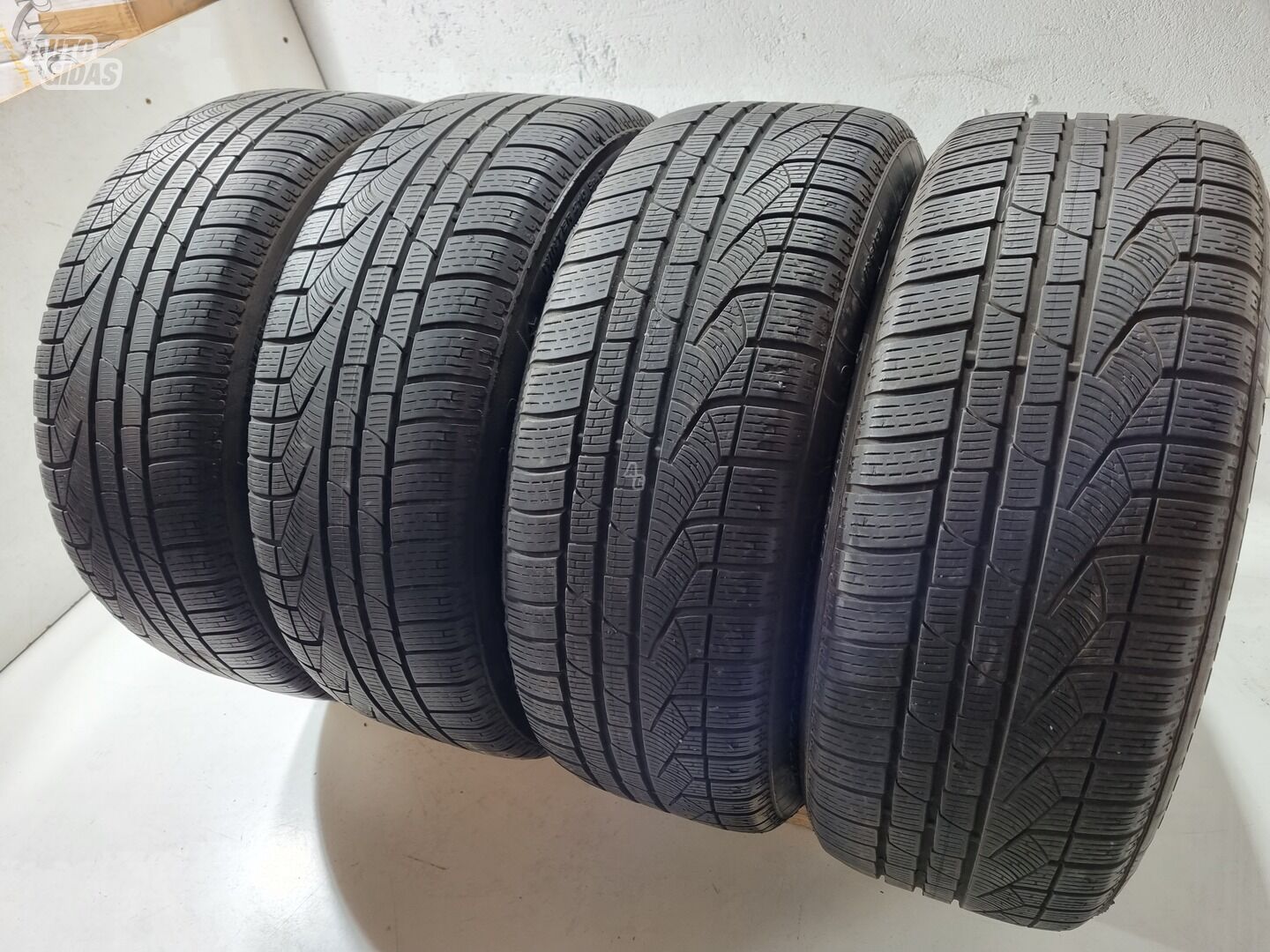 Pirelli 5-6mm R18 универсальные шины для автомобилей