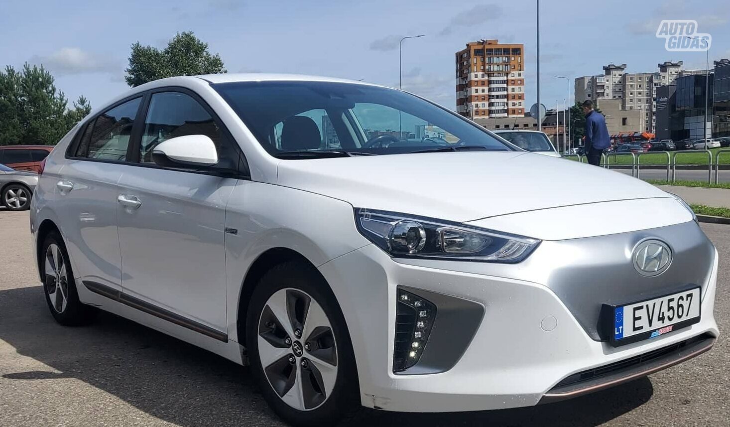 Hyundai Ioniq 2017 г Седан