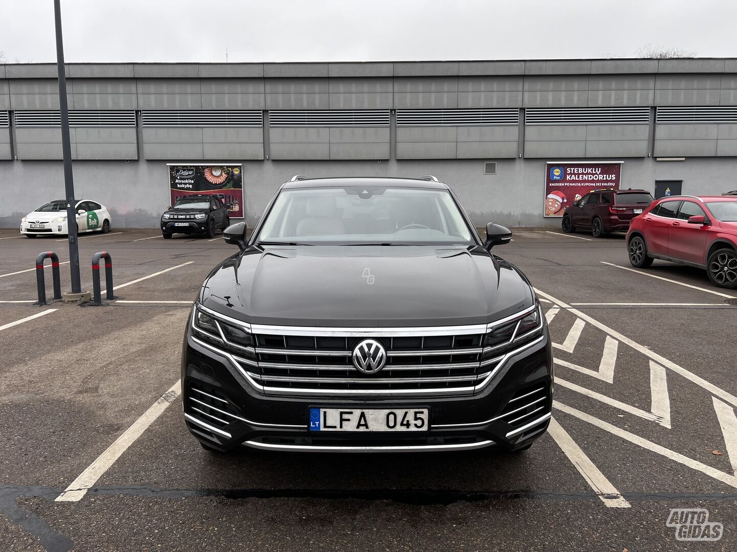 Volkswagen Touareg 2019 г Внедорожник / Кроссовер