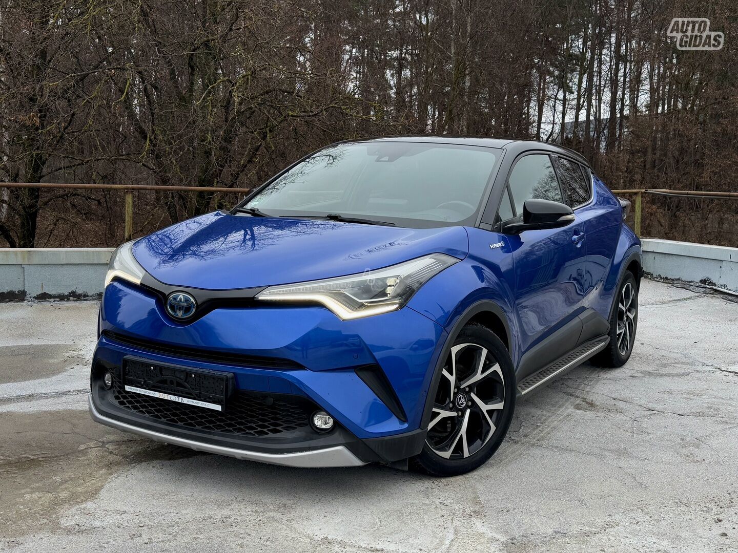 Toyota C-HR Hybrid Prestige 2017 y