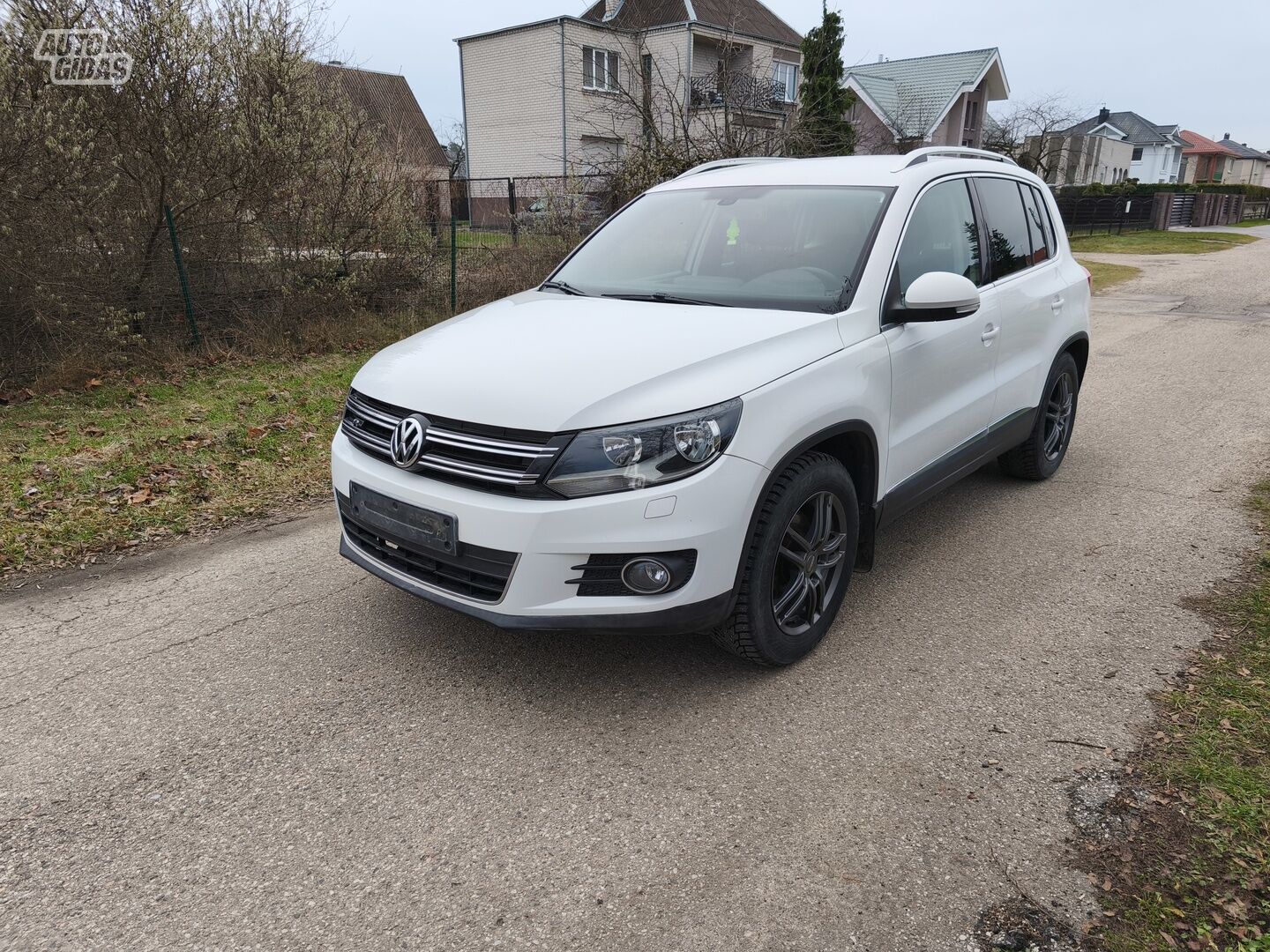 Volkswagen Tiguan 2012 y Off-road / Crossover