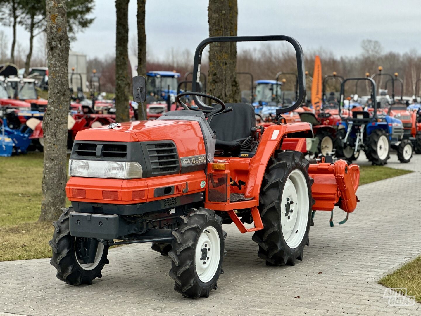 Kubota GL-200 1995 y Tractor