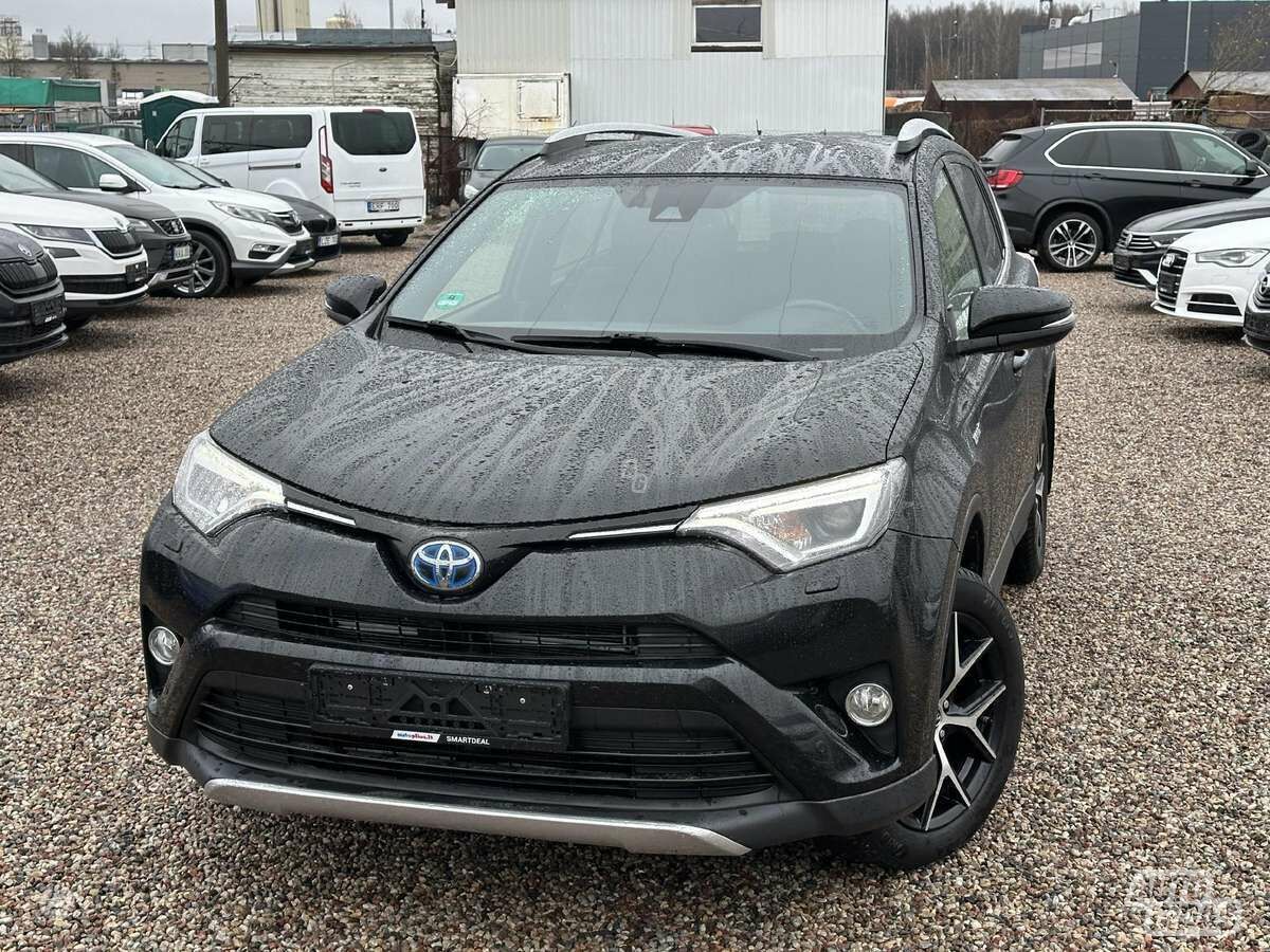 Toyota RAV4 2016 г Внедорожник / Кроссовер