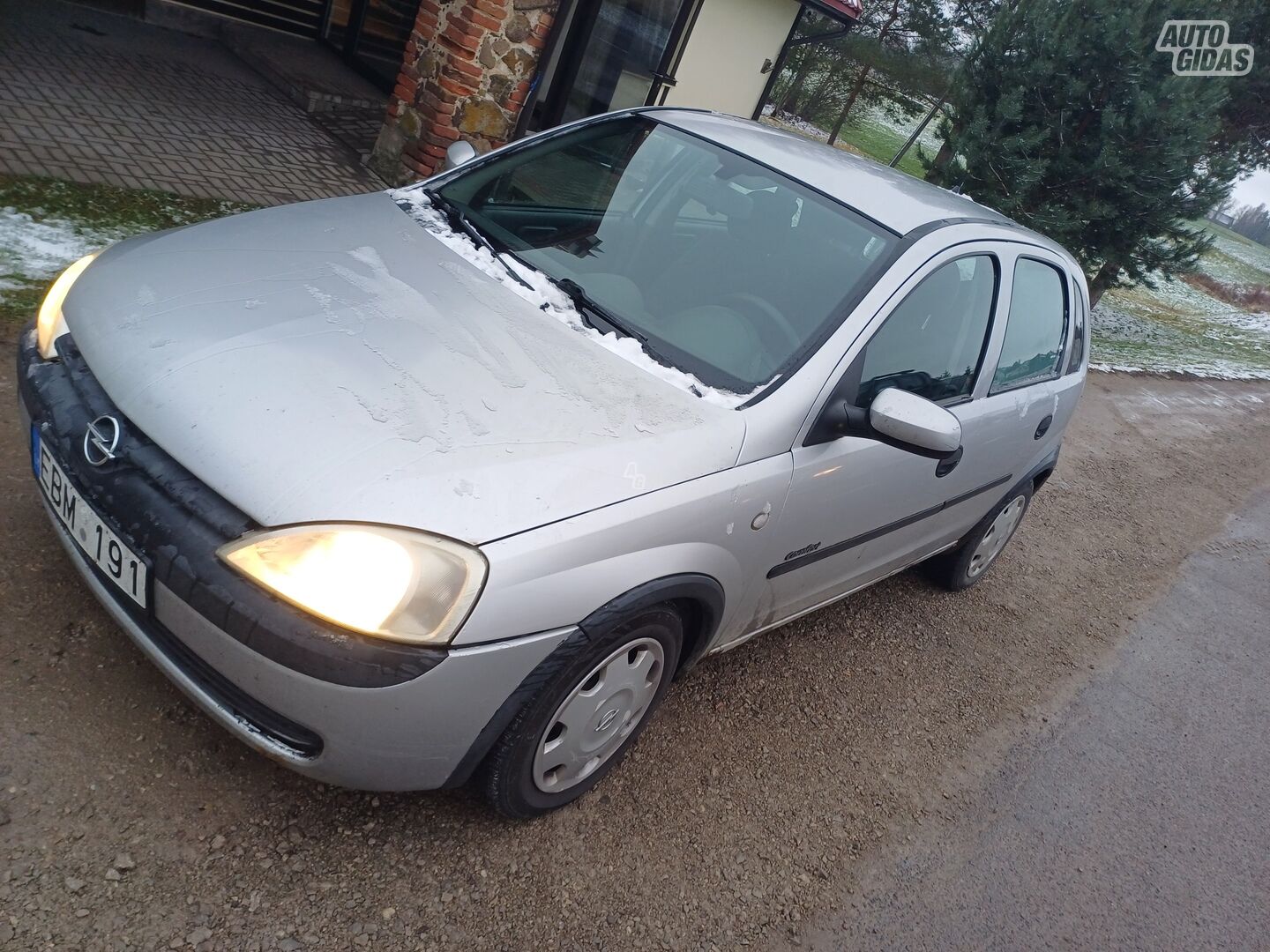 Opel Corsa 2001 y Hatchback