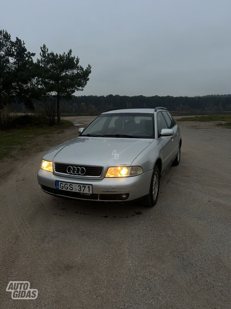 Audi A4 2000 г Универсал