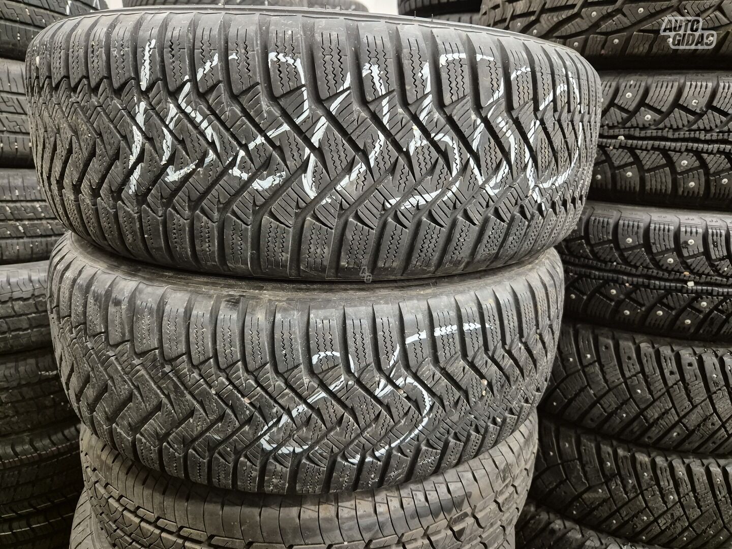 R16 universal tyres passanger car