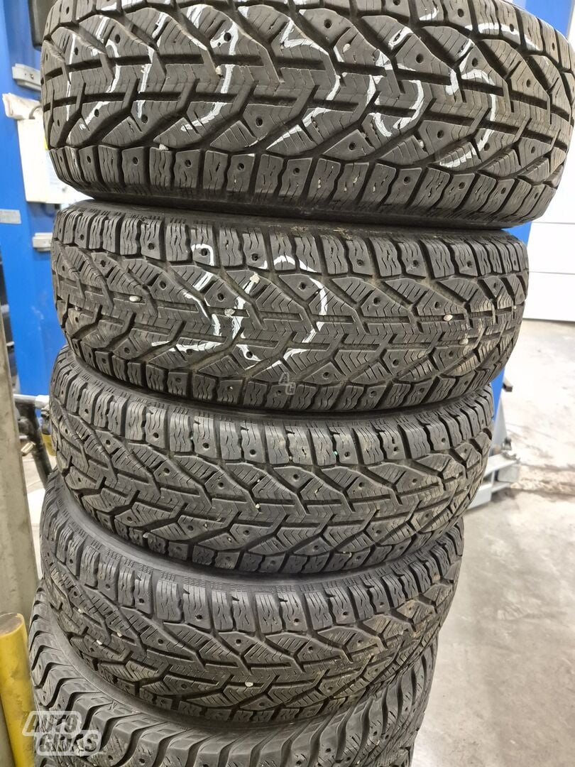 R15 winter tyres passanger car