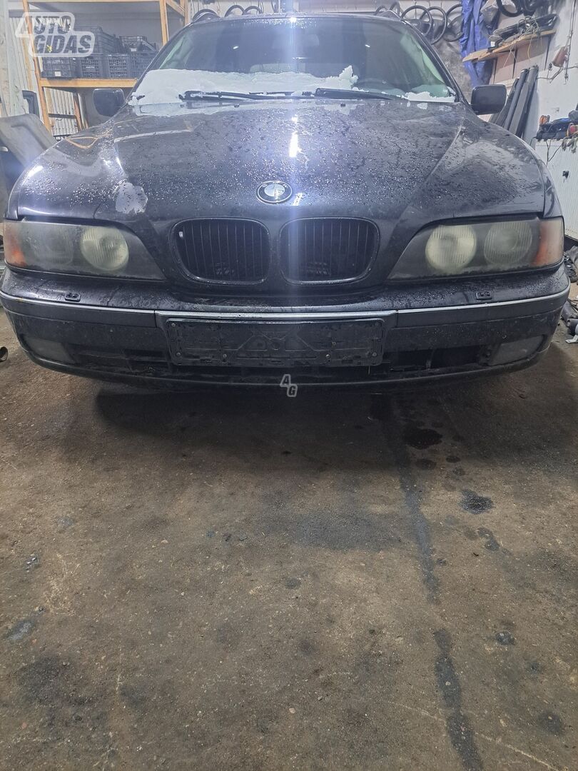 Bmw 530 2000 г запчясти