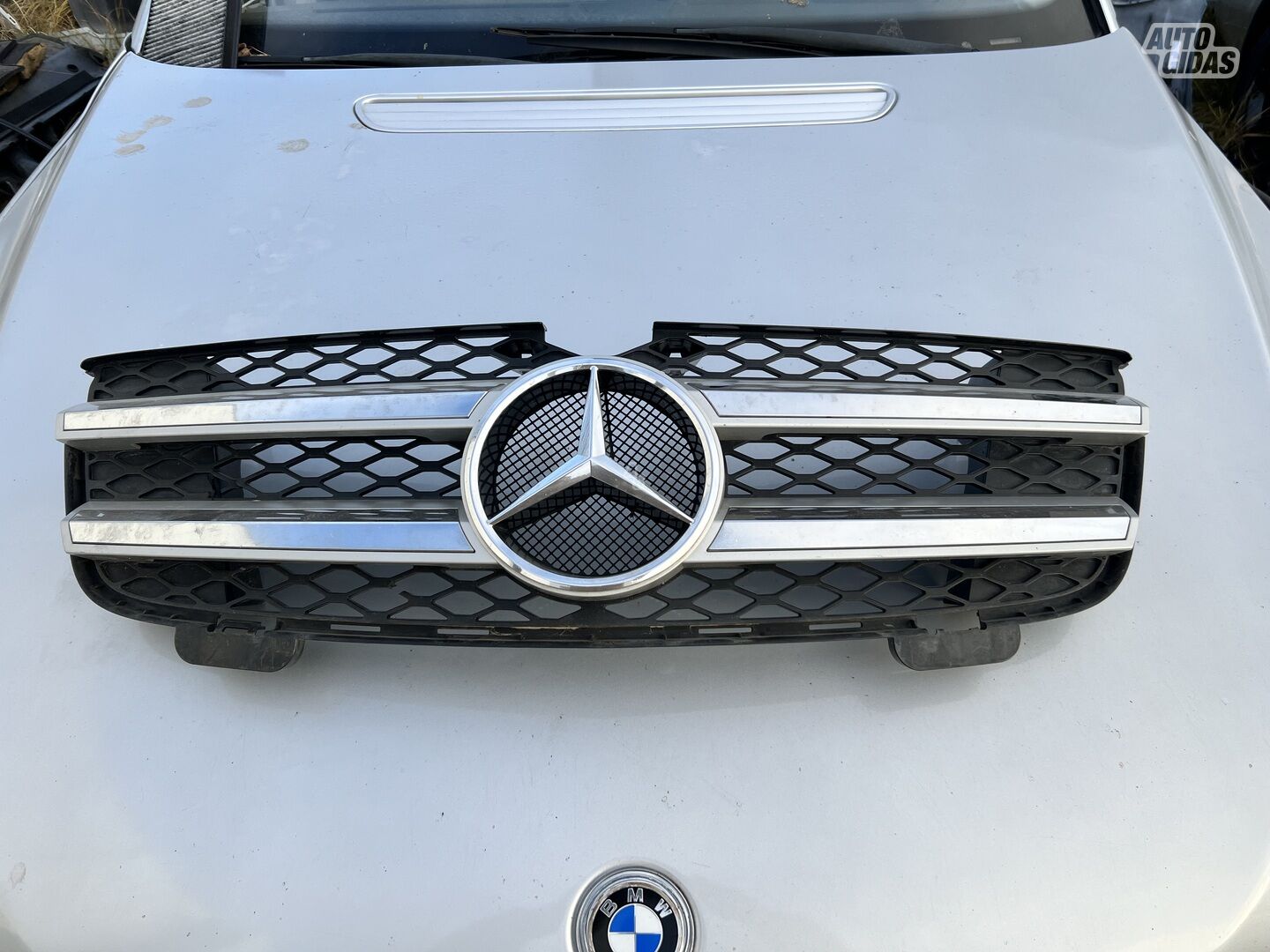 Grotelės viršutinės, Mercedes-Benz Gl Klasė 2010 m