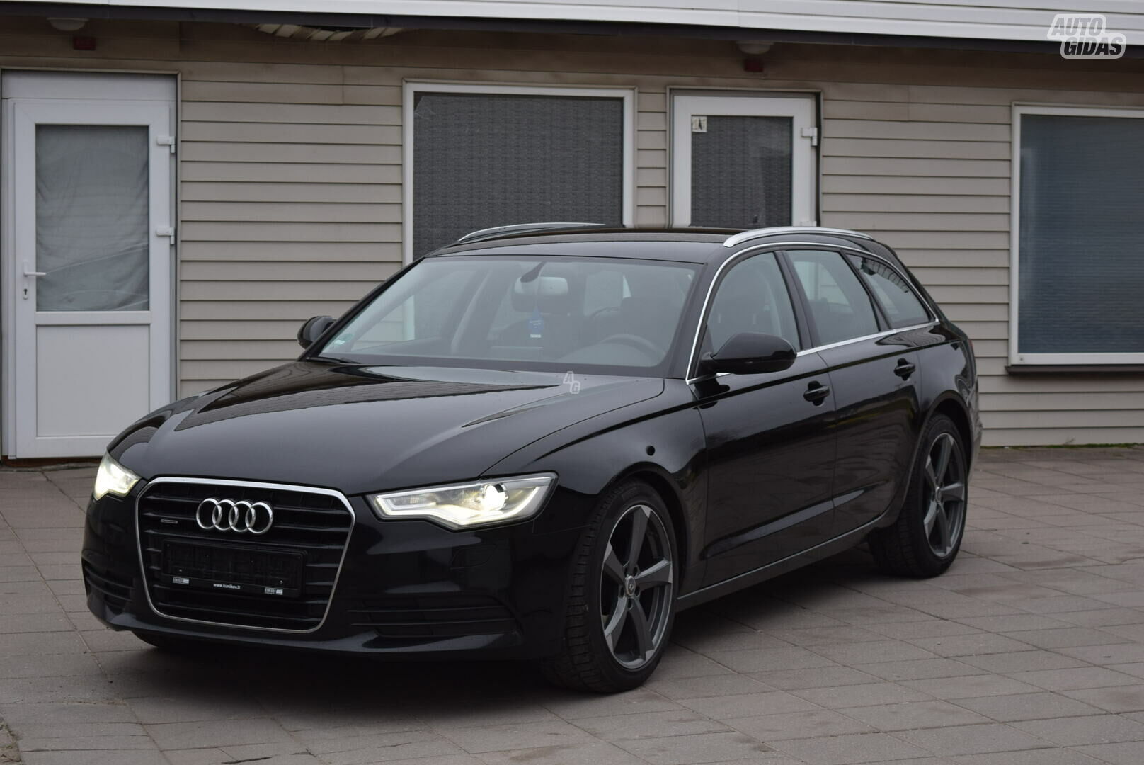 Audi A6 2014 г Универсал