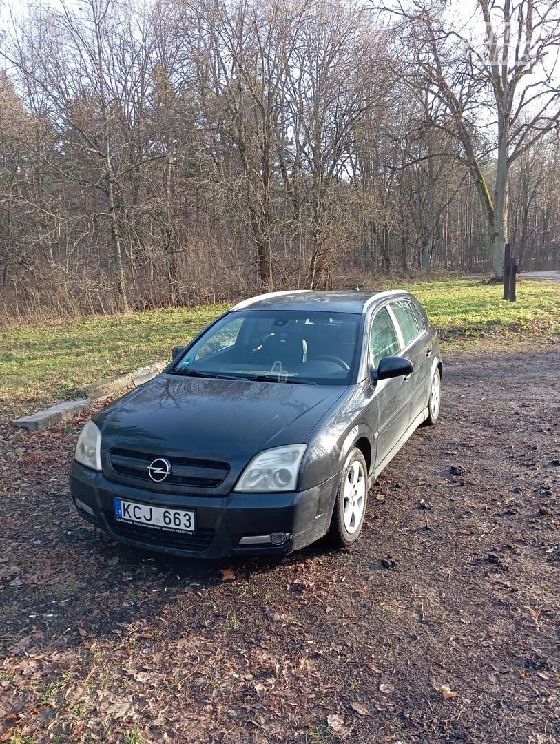 Opel Signum 2004 г Седан