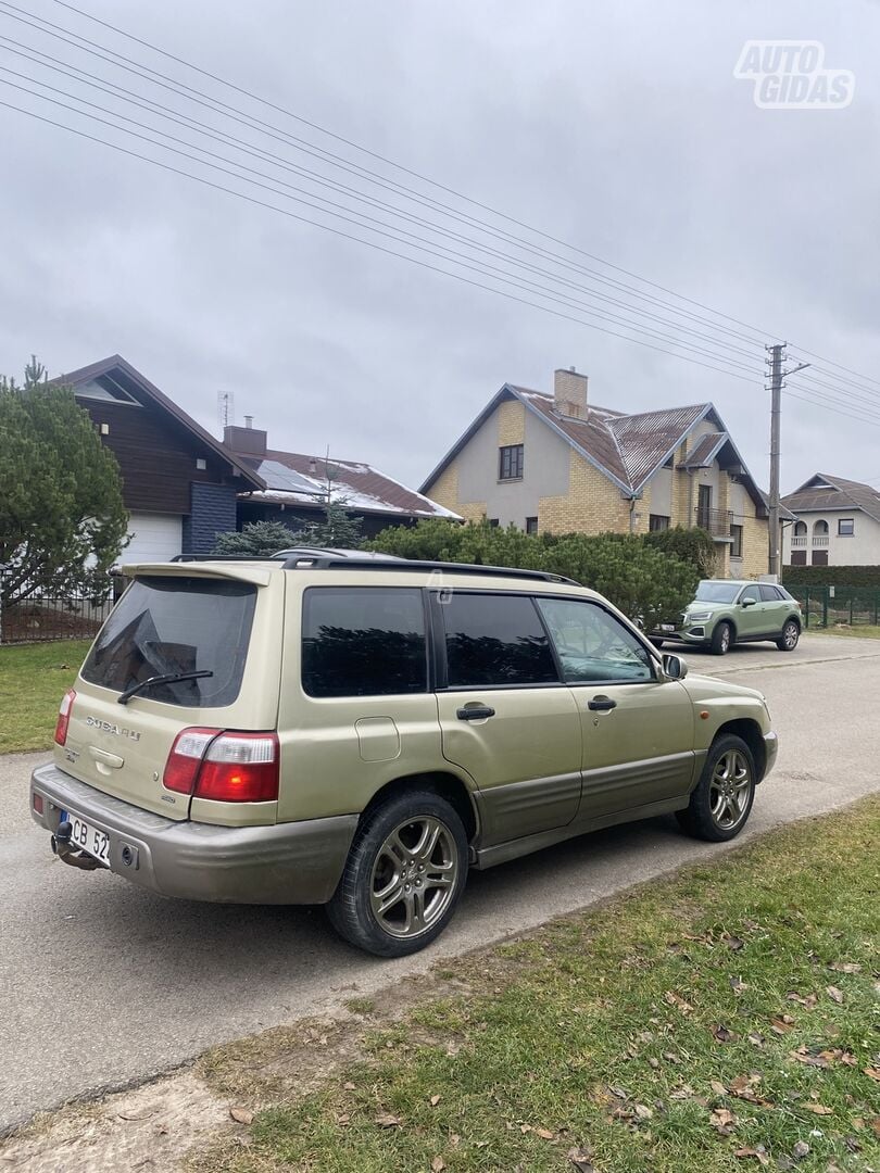 Subaru Forester 2001 г Внедорожник / Кроссовер