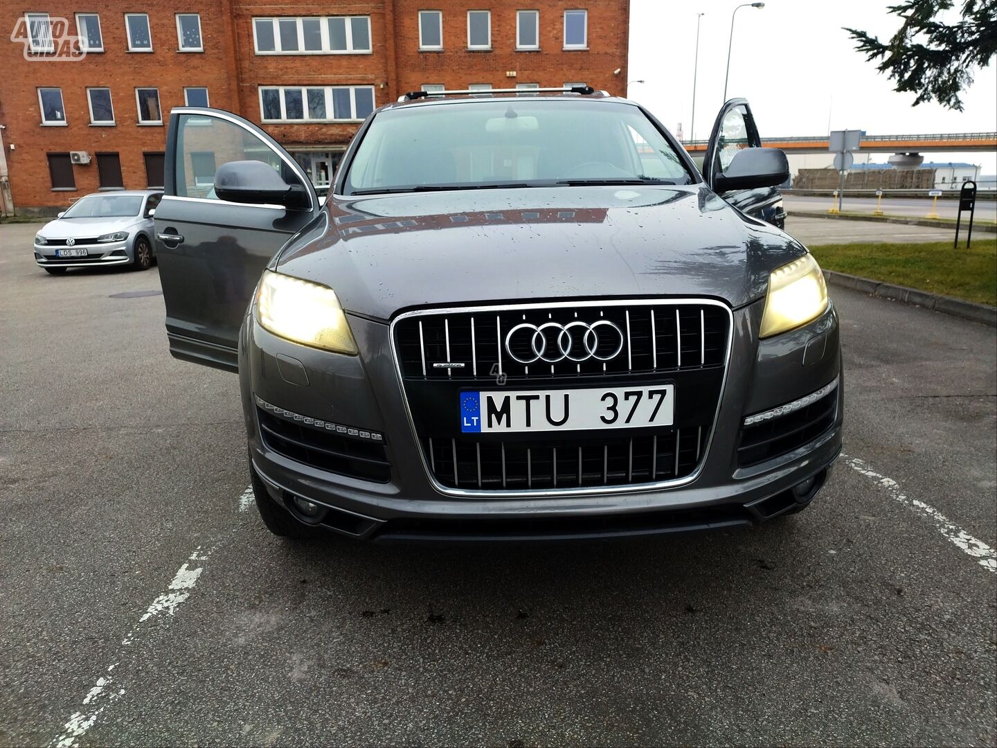 Audi Q7 2014 y Off-road / Crossover