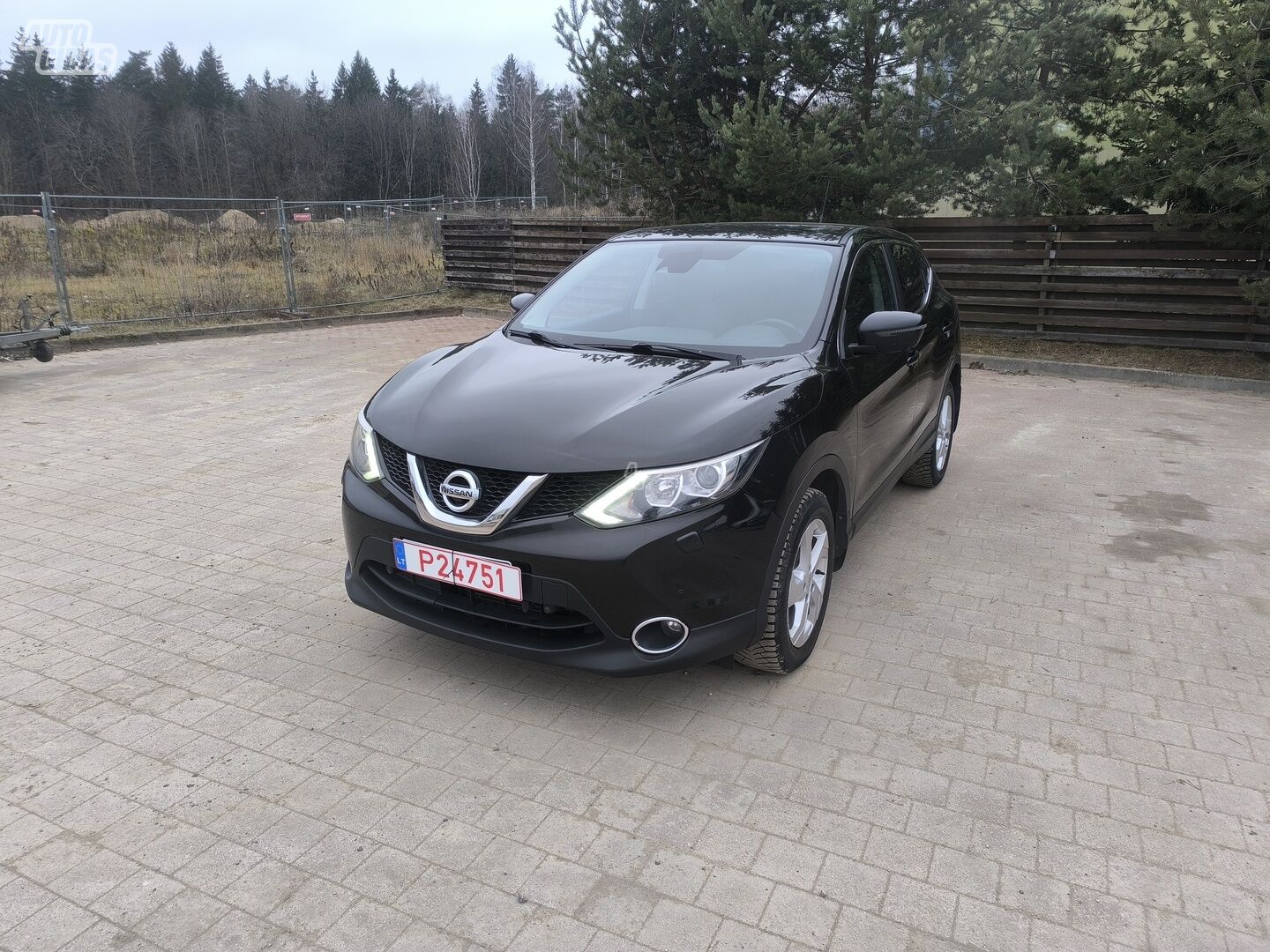 Nissan Qashqai 2017 г Внедорожник / Кроссовер