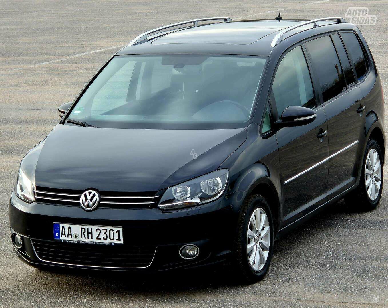 Volkswagen Touran 2011 г Минивэн