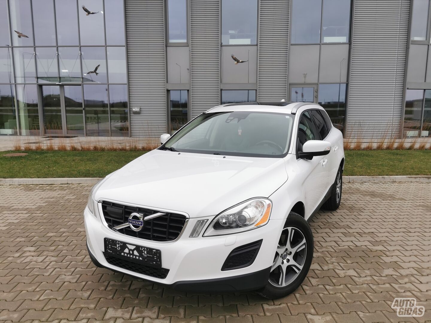 Volvo XC60 T6 2011 m