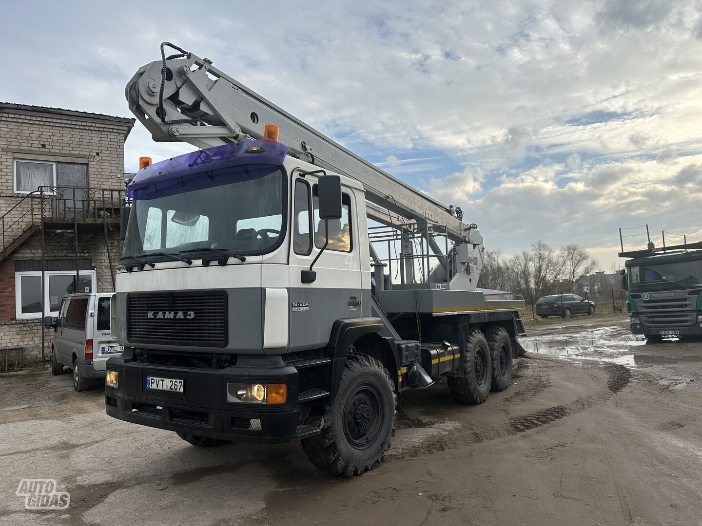 Kamaz 2001 y The car tower