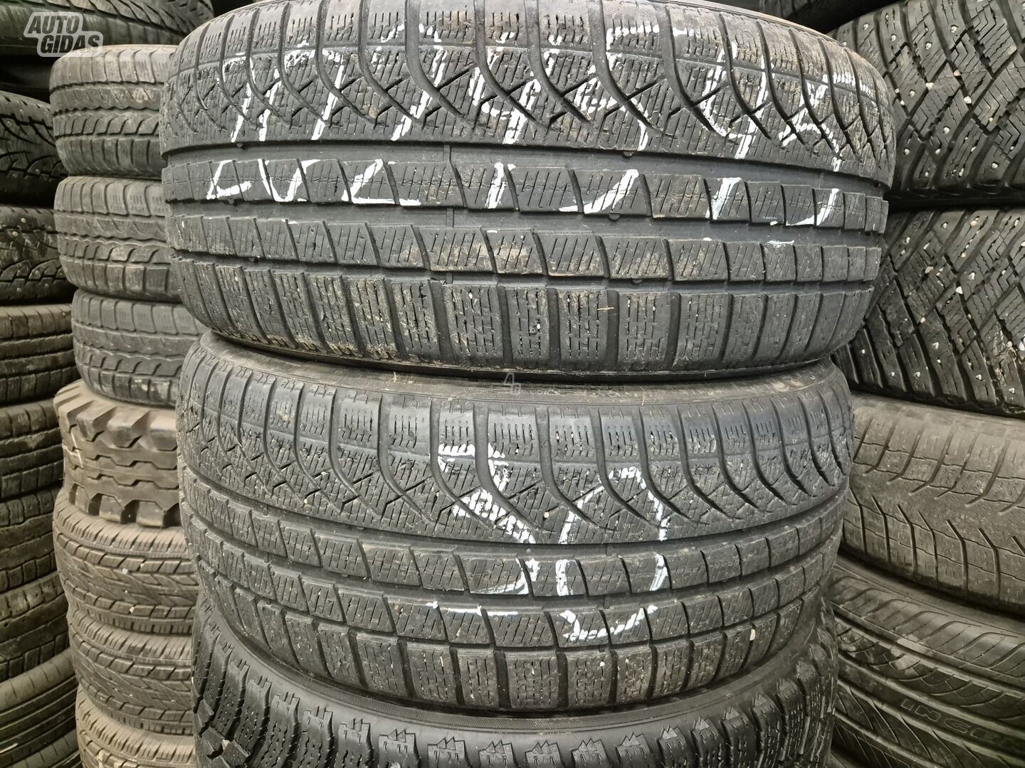 Pirelli R20 universal tyres passanger car