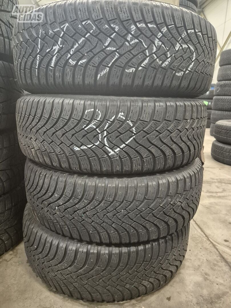 R17 universal tyres passanger car