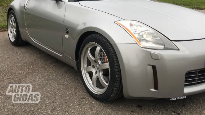 Nissan 350 Z 2003 m dalys