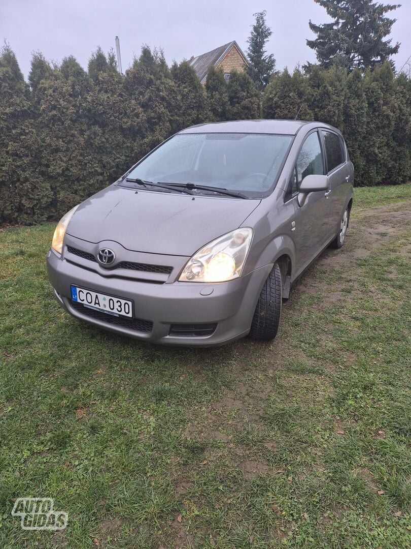 Toyota Corolla Verso 2005 y Van