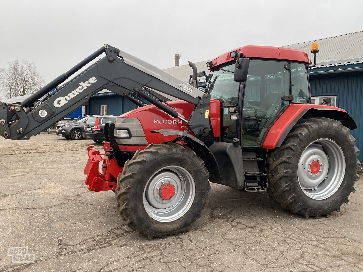 McCormick MC125 2005 г Трактор