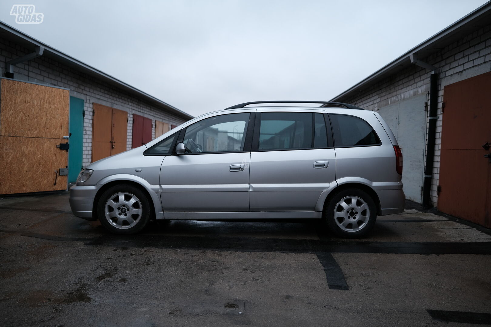 Opel Zafira 2004 y Van