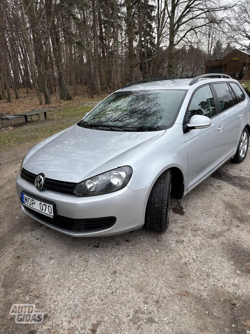 Volkswagen Golf 2012 m Universalas