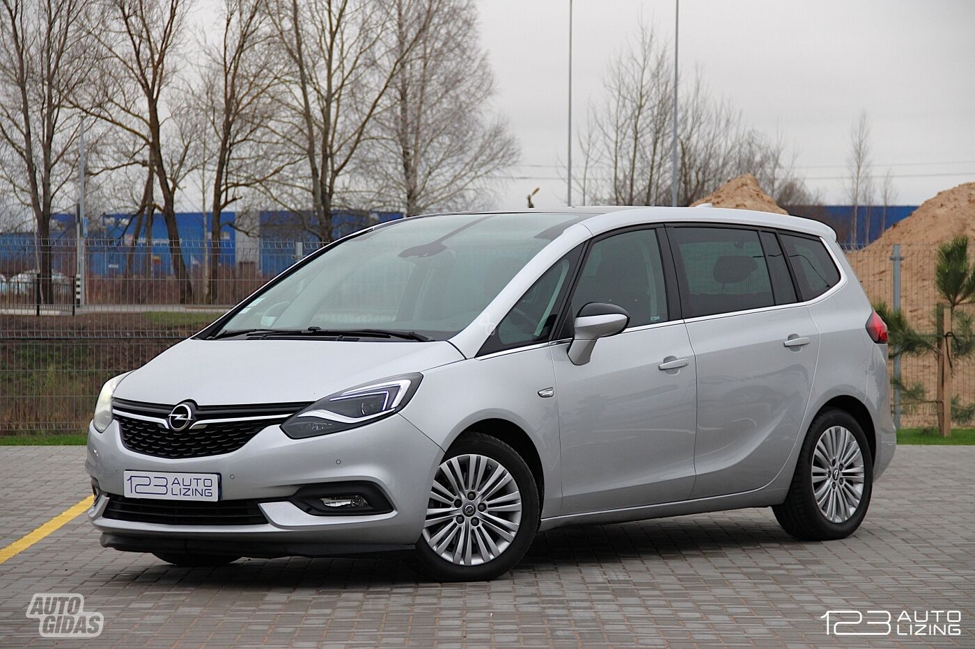 Opel Zafira 2017 г Минивэн