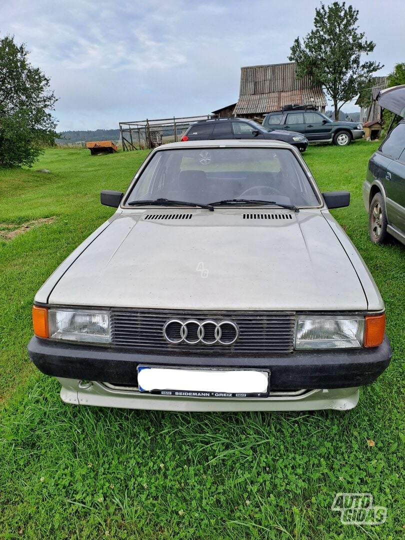 Audi 80 1986 г Седан