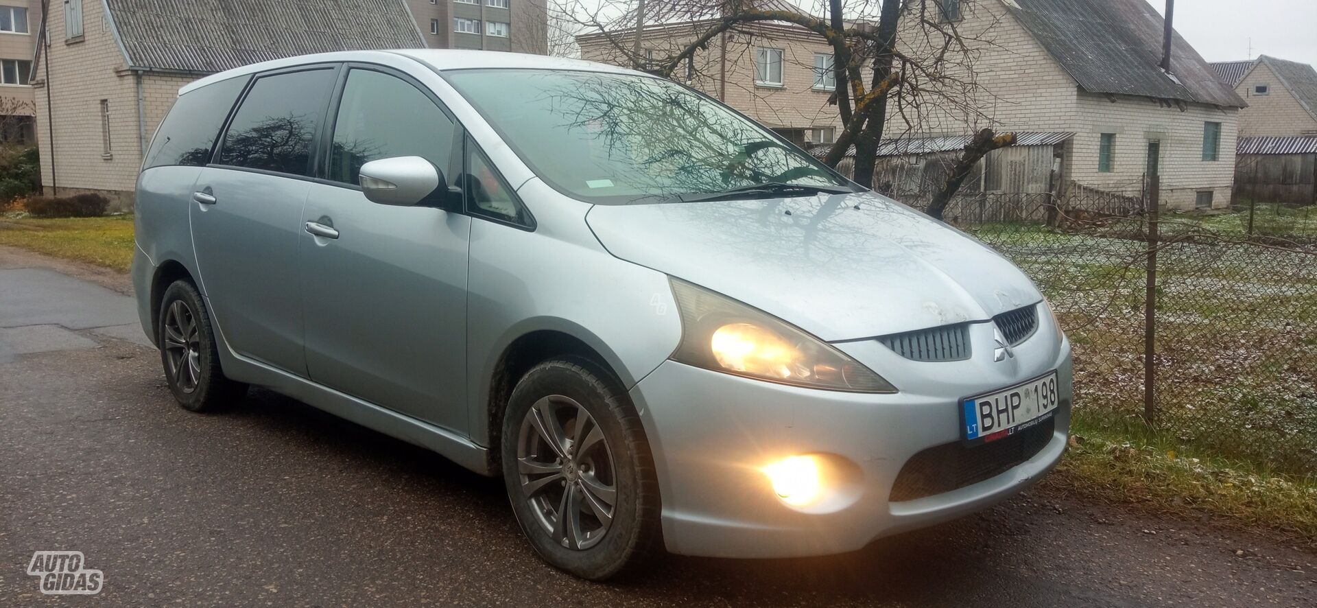 Mitsubishi Grandis 2006 г Минивэн