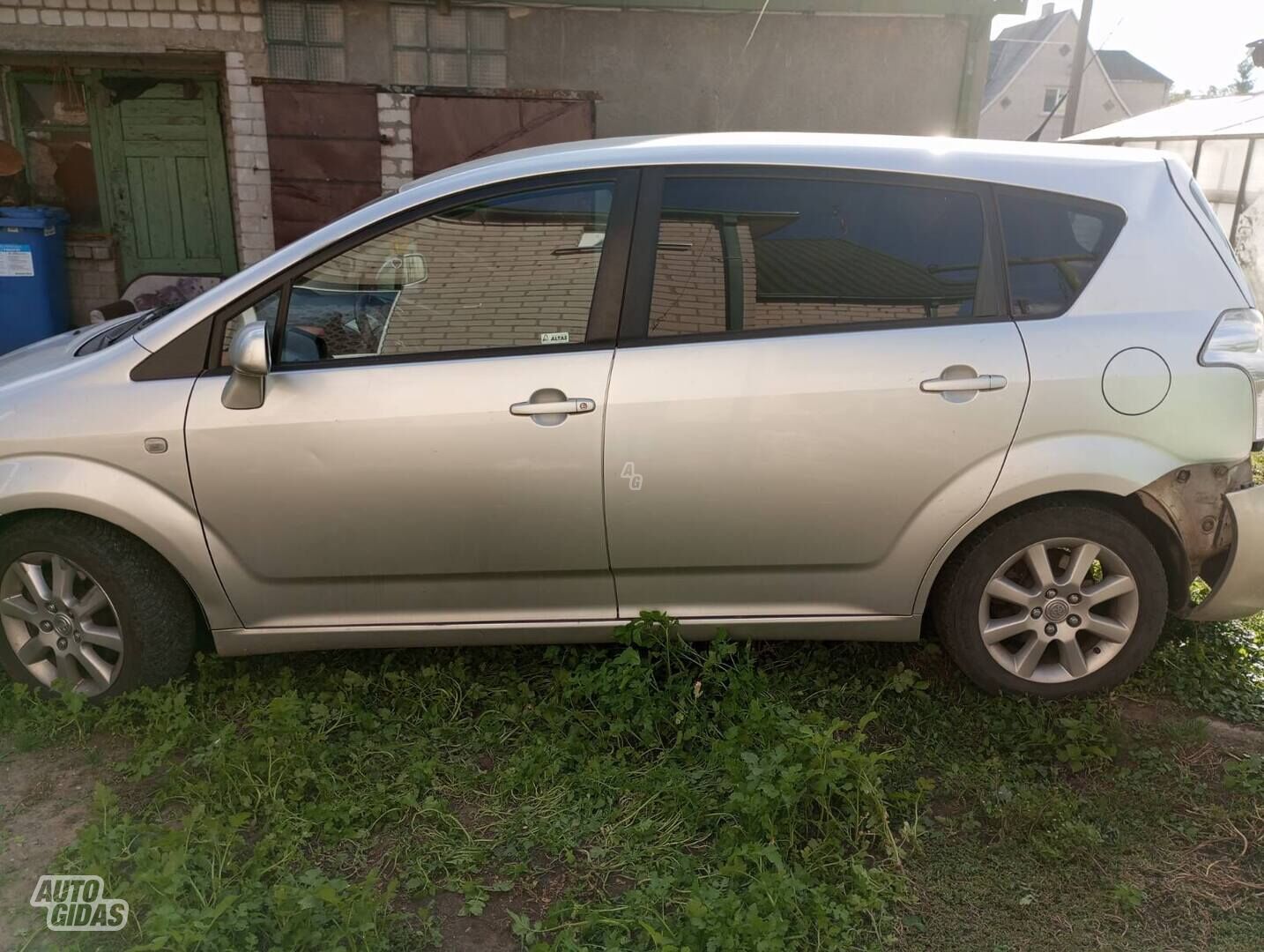 Toyota Corolla Verso II Tdi 2006 г запчясти