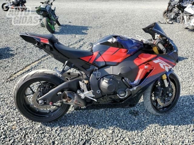 Honda CBR1000RR 2021 y Sport / Superbike motorcycle