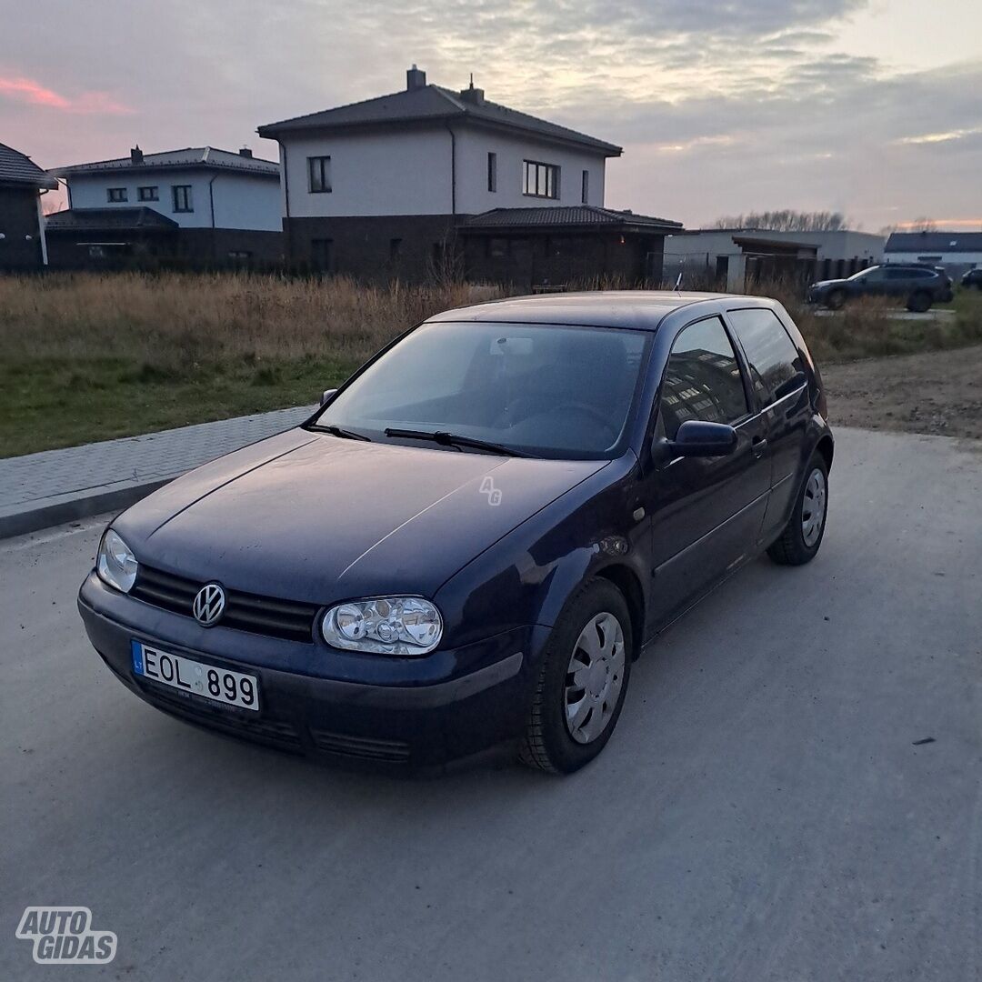 Volkswagen Golf 2000 y Hatchback