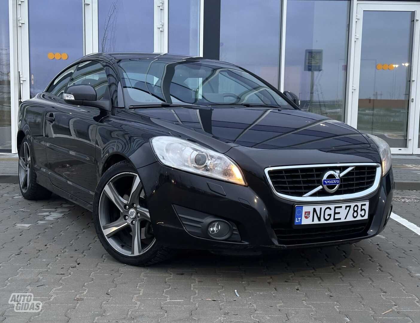 Volvo C70 2010 y Convertible