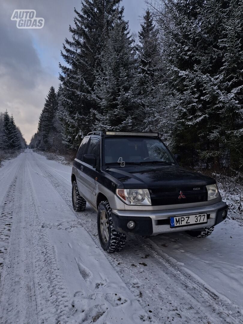 Mitsubishi Pajero Pinin 2002 г Внедорожник / Кроссовер