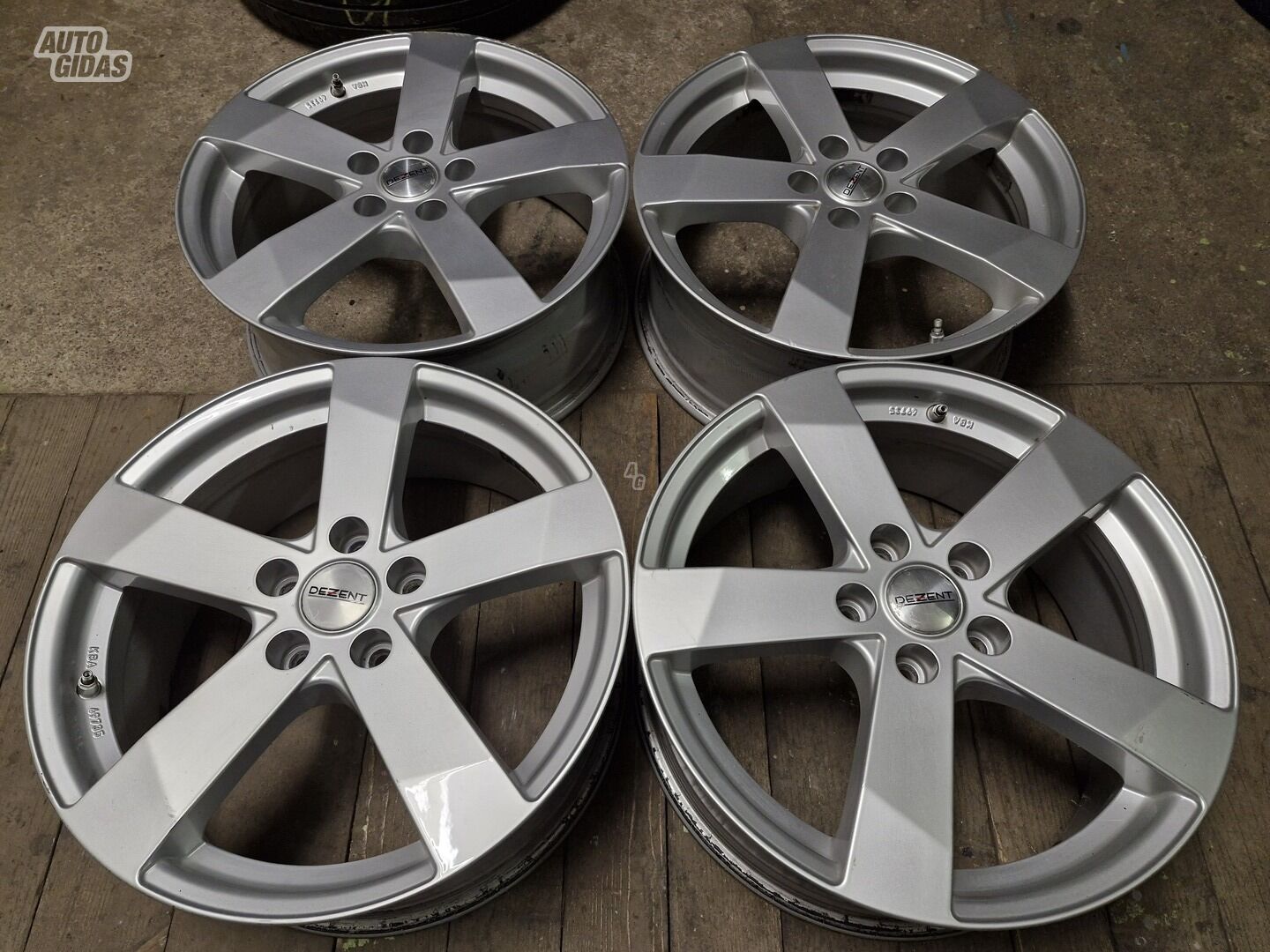 Dezent Japonams light alloy R18 rims