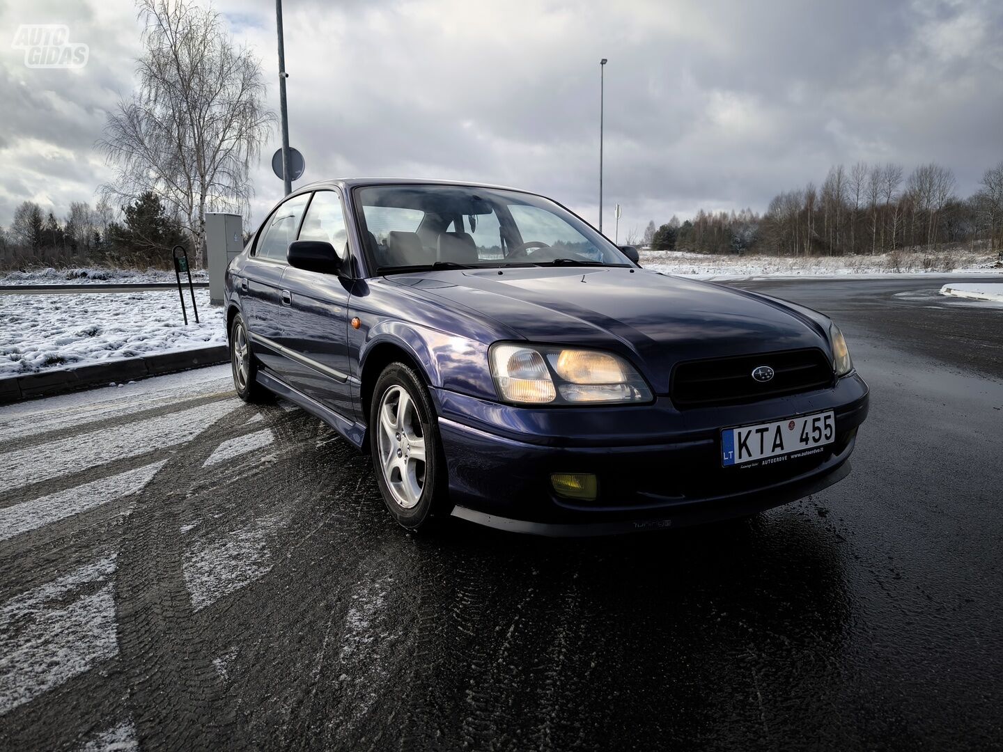 Subaru Legacy 2000 y Sedan