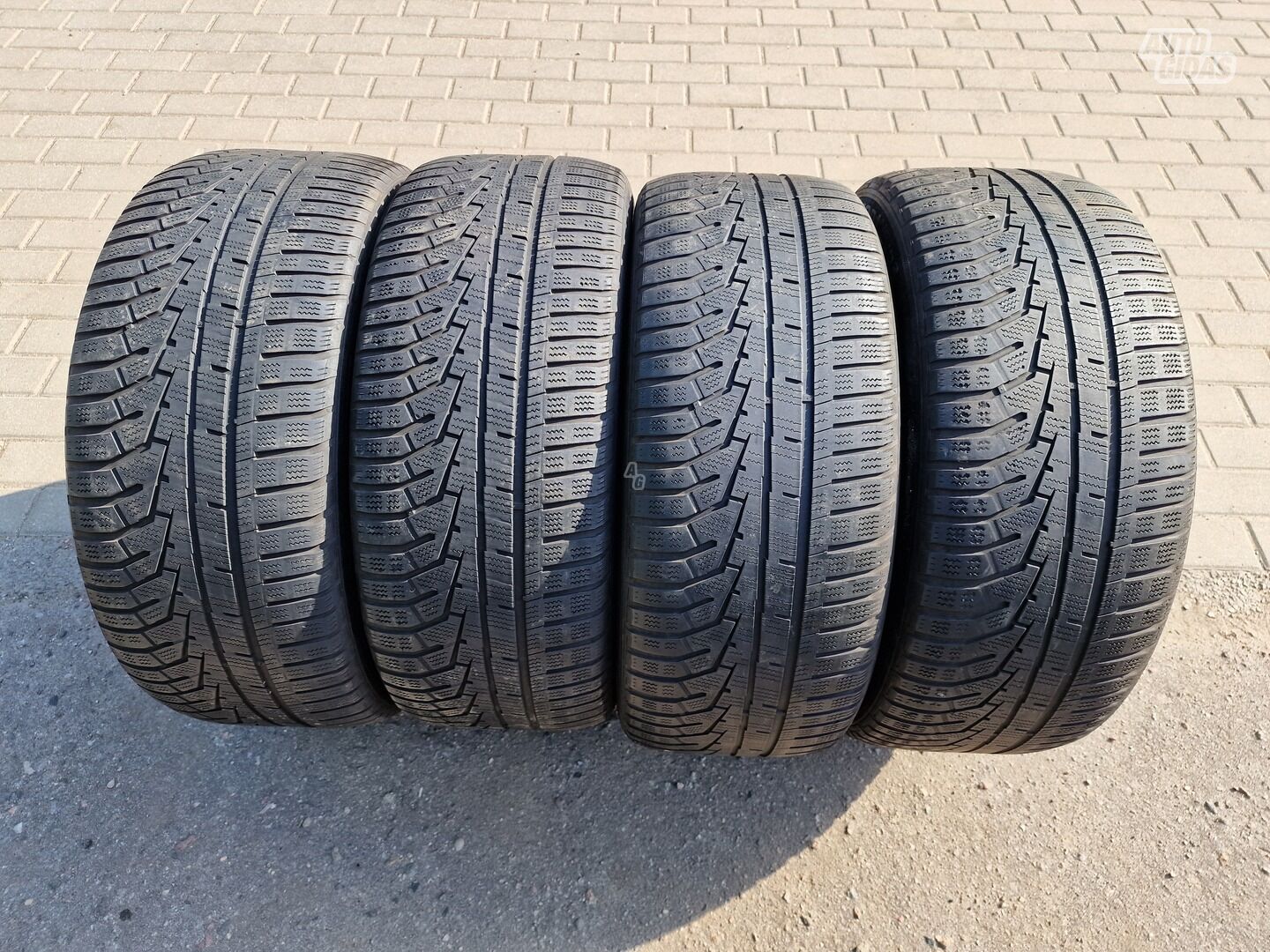 Hankook Winter i'cept evo2 R18 зимние шины для автомобилей