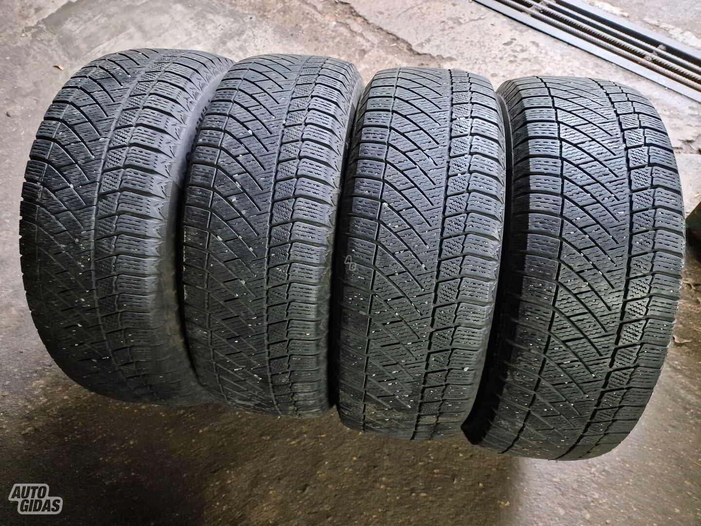 Continental ContiVikingContact 6 R17 winter tyres passanger car